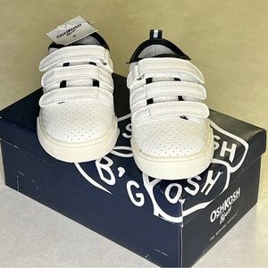 OSHKOSH B’Gosh Toddlers White Sneakers size 8 NWT - NWOB  KEYES2-8 Hook & Loop